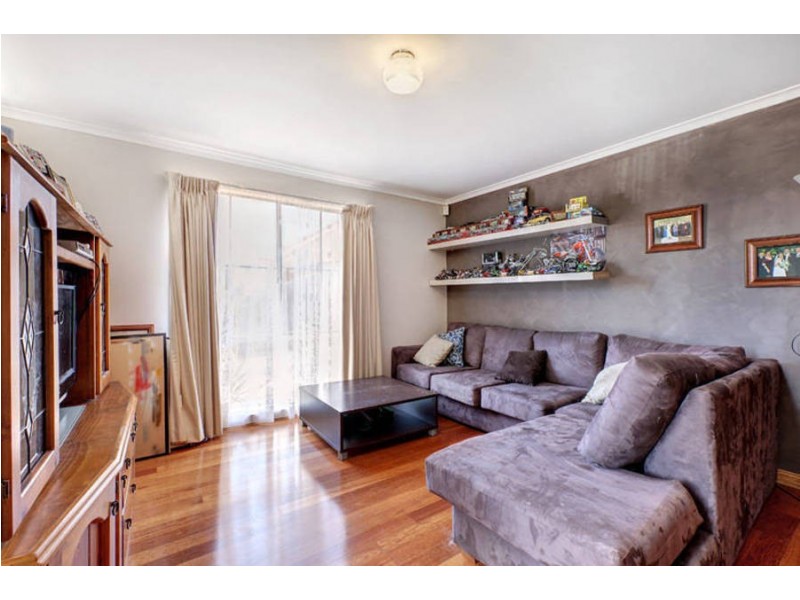 12 Jenny Court, Hillside VIC 3037