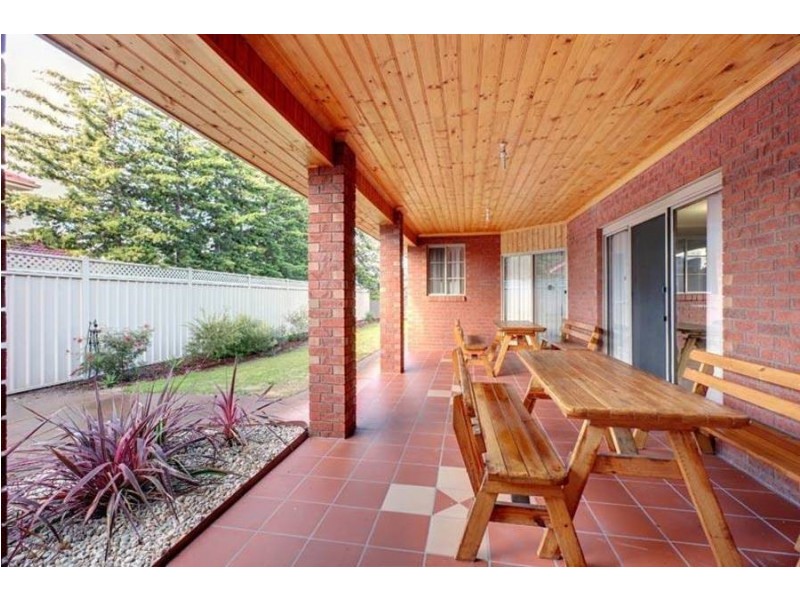 36 Prince Albert Crescent, Taylors Lakes VIC 3038