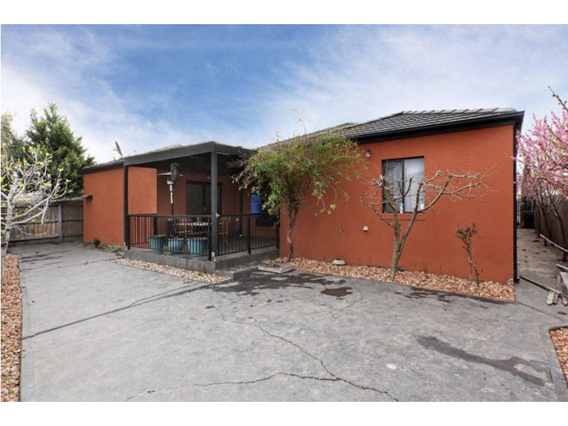 1 Rose Court, Sydenham VIC 3037