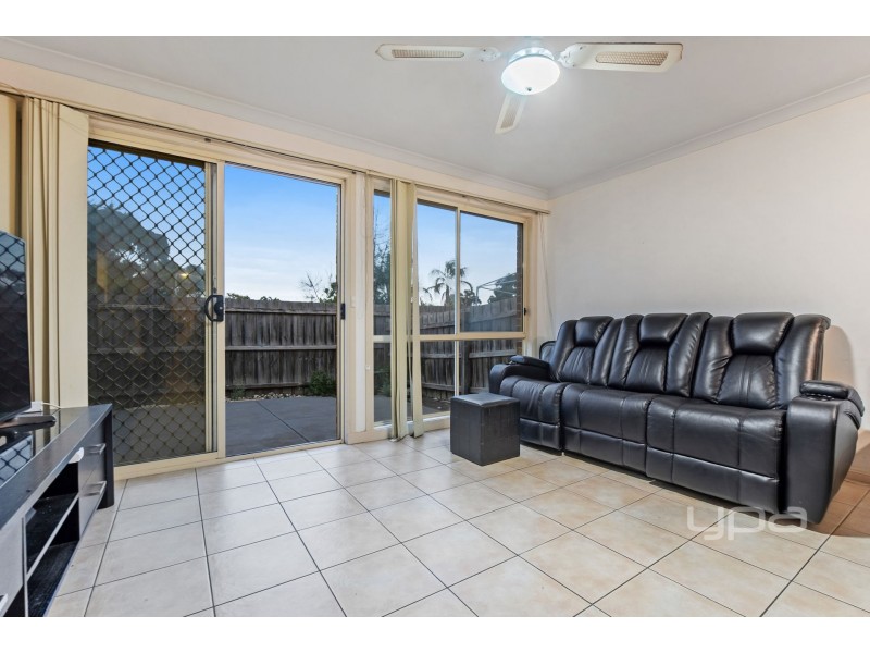 7/28 Ozzimo Drive, Hillside VIC 3037