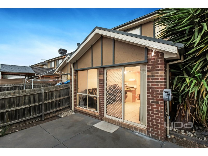 7/28 Ozzimo Drive, Hillside VIC 3037