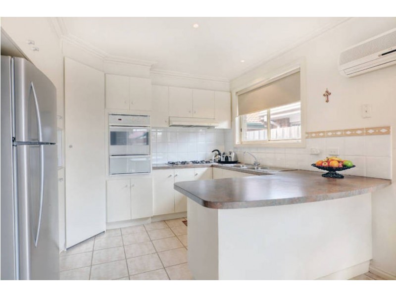 1/36 Hannah Avenue, Hillside VIC 3037