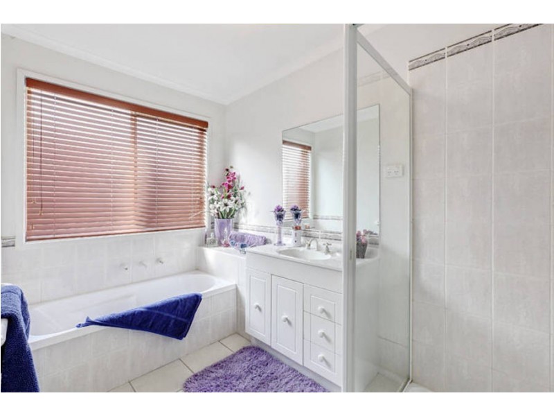 7 Sharpe Street, Hillside VIC 3037