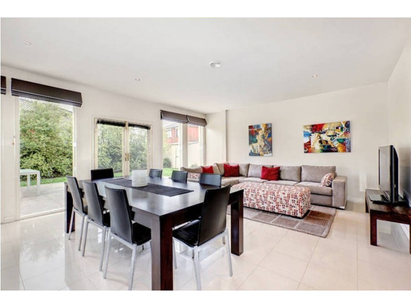 37 Nicholson Terrace, Taylors Hill VIC 3037