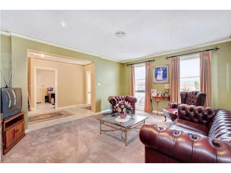 5 Hemar Crescent, Hillside VIC 3037