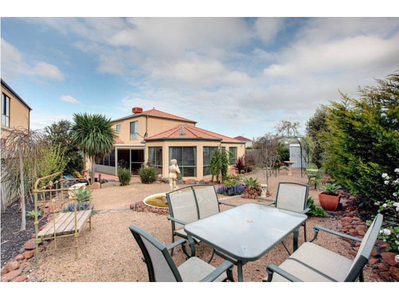 5 Hemar Crescent, Hillside VIC 3037