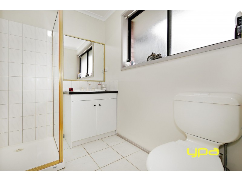 19 Boberrit Wynd, Sydenham VIC 3037