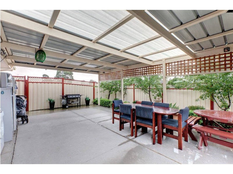 1/1 Melva Court, Sydenham VIC 3037