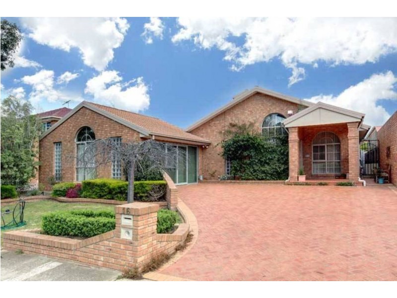 16 Australia Drive, Taylors Lakes VIC 3038