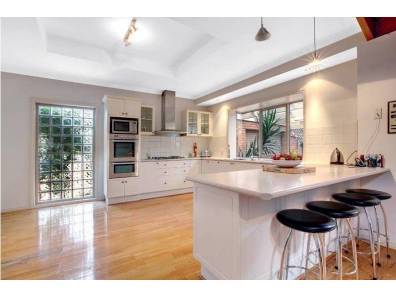 16 Australia Drive, Taylors Lakes VIC 3038