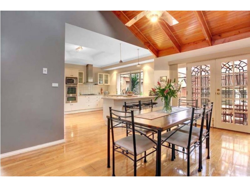 16 Australia Drive, Taylors Lakes VIC 3038