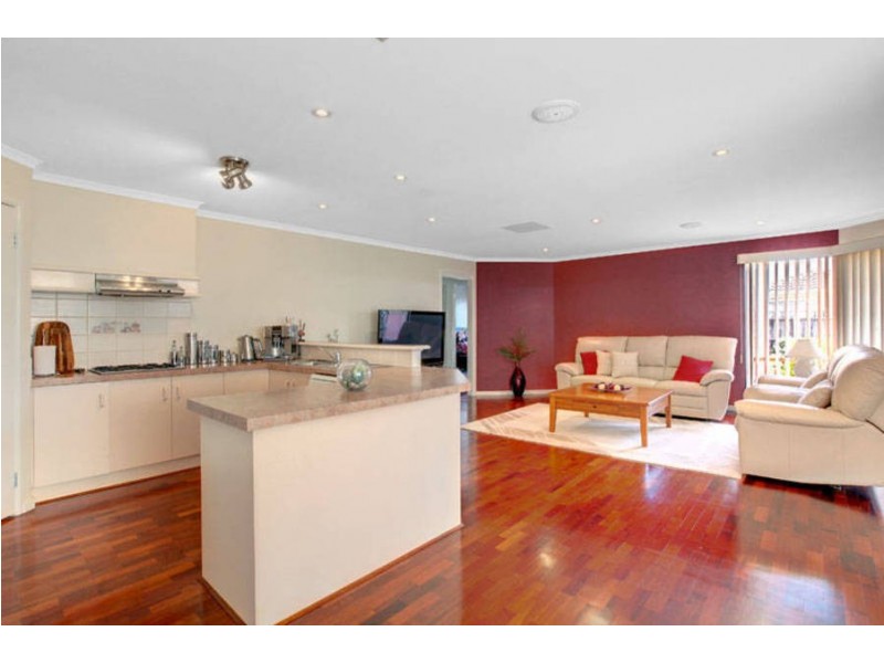 16 Vine Court, Hillside VIC 3037