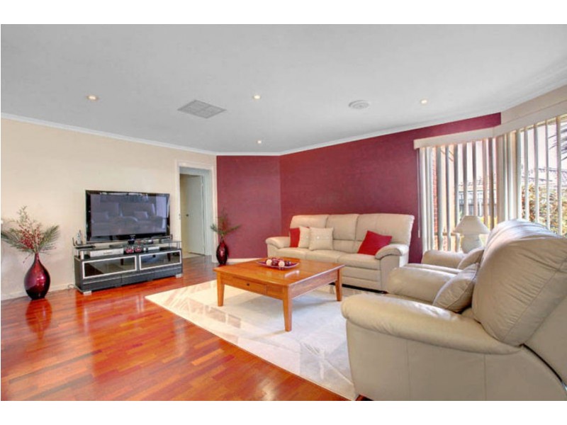 16 Vine Court, Hillside VIC 3037