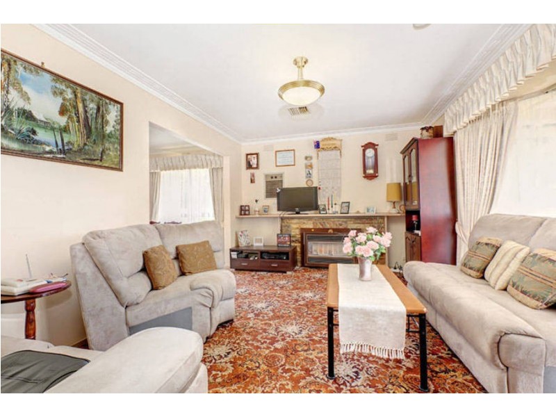 11 Rita Street, St Albans VIC 3021