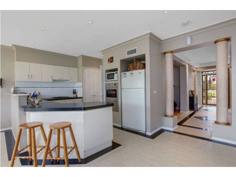 22 Torro Walk, Sydenham VIC 3037