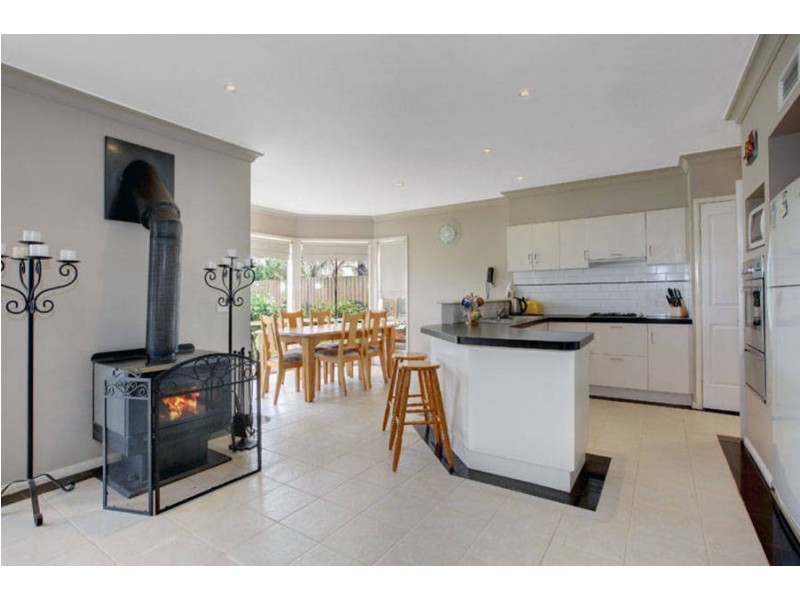 22 Torro Walk, Sydenham VIC 3037