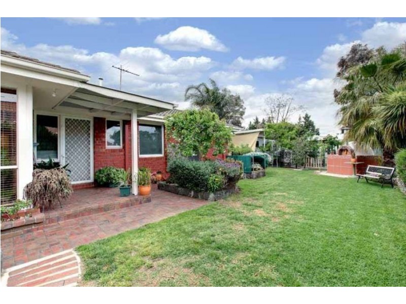 8 Spellman Avenue, Sydenham VIC 3037