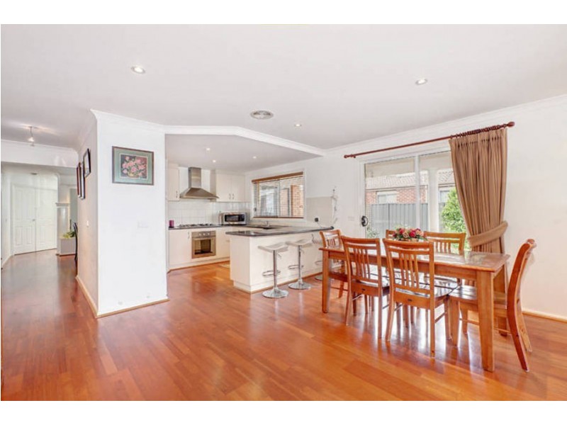 67 Hillcrest Drive, Hillside VIC 3037