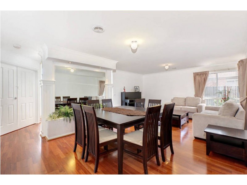 67 Hillcrest Drive, Hillside VIC 3037