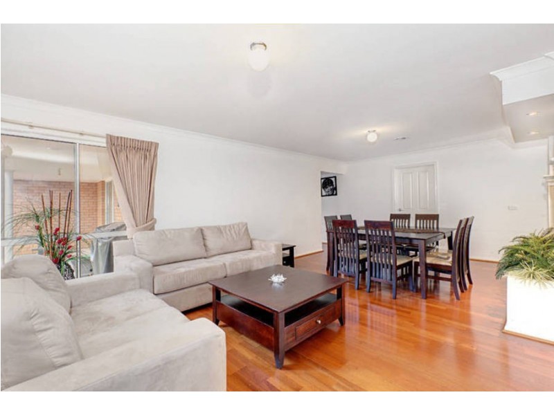 67 Hillcrest Drive, Hillside VIC 3037