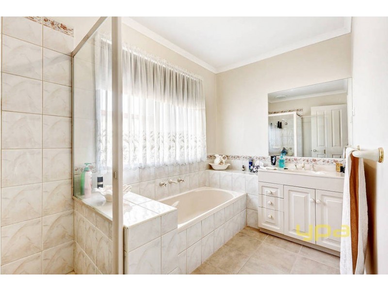 5 Pavleka Street, Hillside VIC 3037