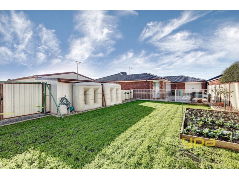 5 Pavleka Street, Hillside VIC 3037