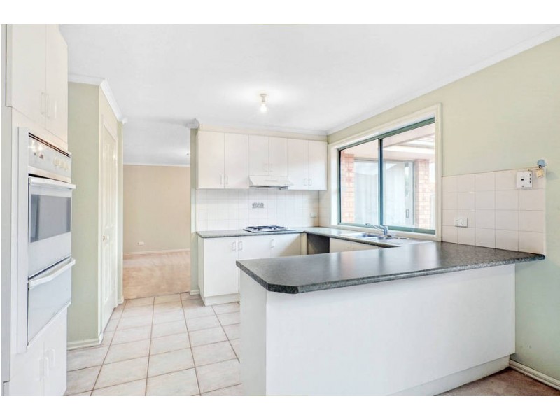 26 Cardigan Crescent, Taylors Lakes VIC 3038