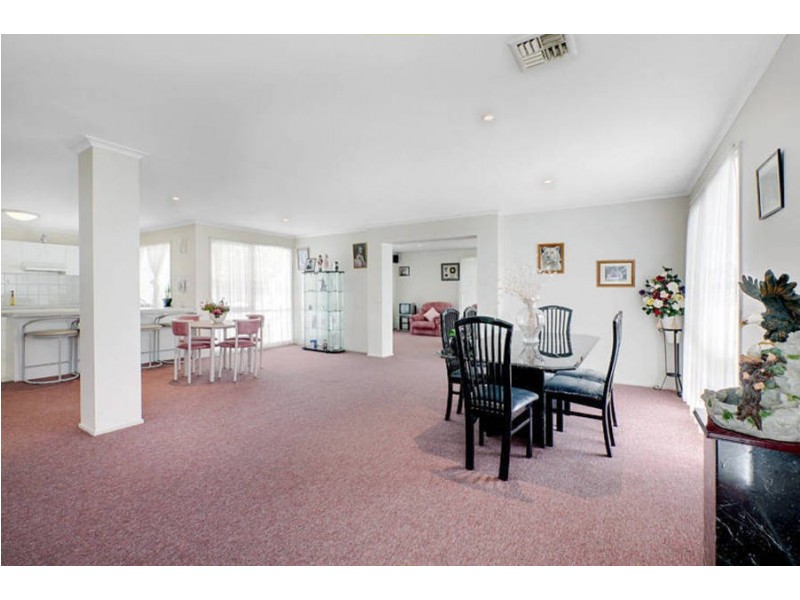 3 Boberrit Wynd, Sydenham VIC 3037