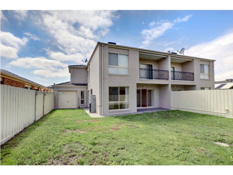 6 Oriana Way, Sydenham VIC 3037