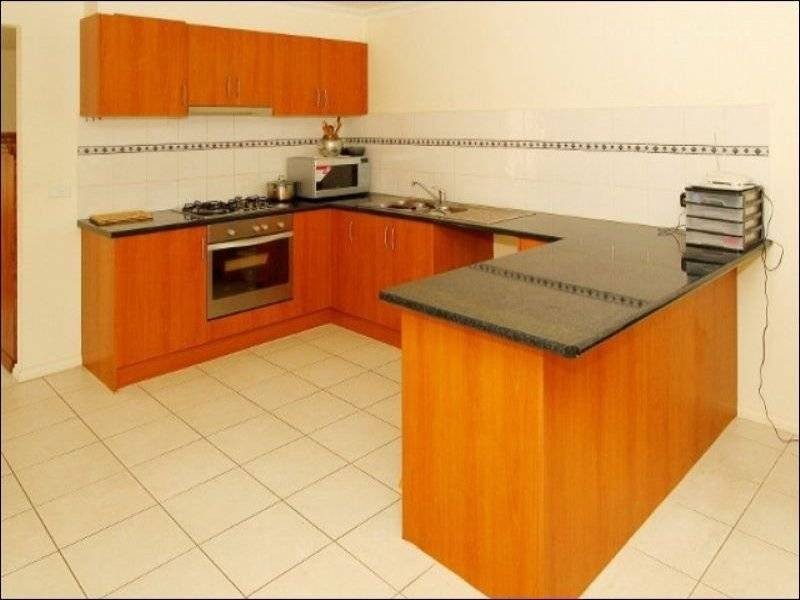 1/18 Westminster Avenue, Hillside VIC 3037