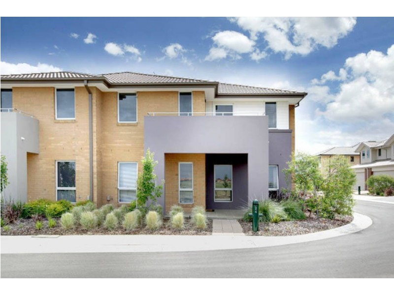 24 Eloura Circuit, Taylors Hill VIC 3037