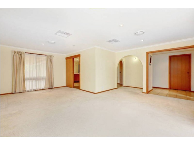 70 Pannam Drive, Hoppers Crossing VIC 3029