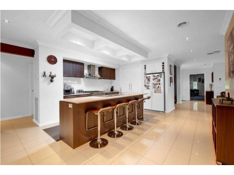 28 Flinders Street, Taylors Hill VIC 3037