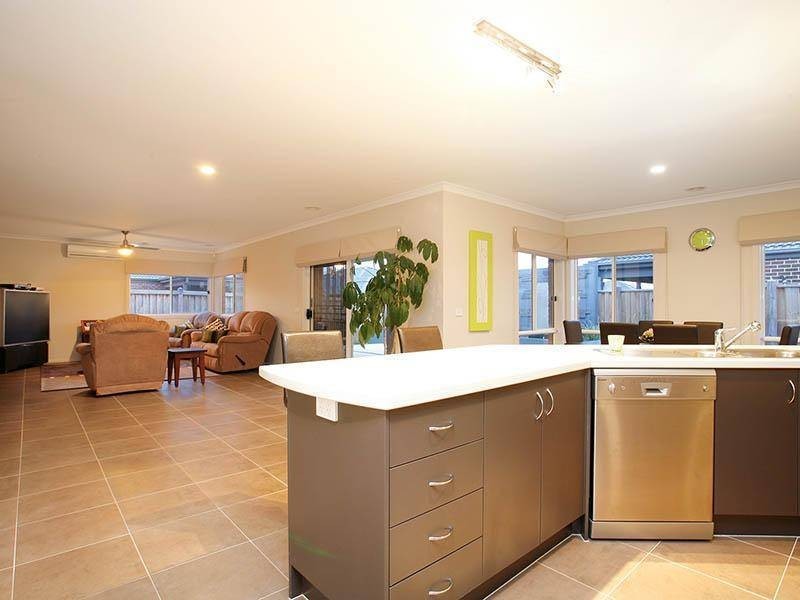 69 Papillion Parade, Tarneit VIC 3029
