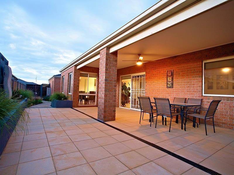 69 Papillion Parade, Tarneit VIC 3029