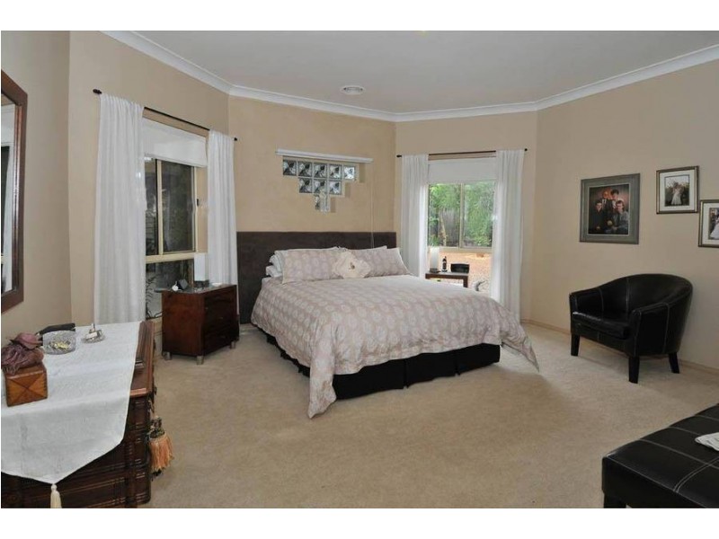 7 Cadrona Court, Hillside VIC 3037