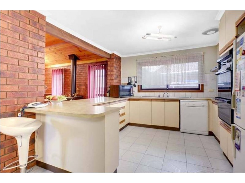 2 Ajax Close, Keilor Downs VIC 3038