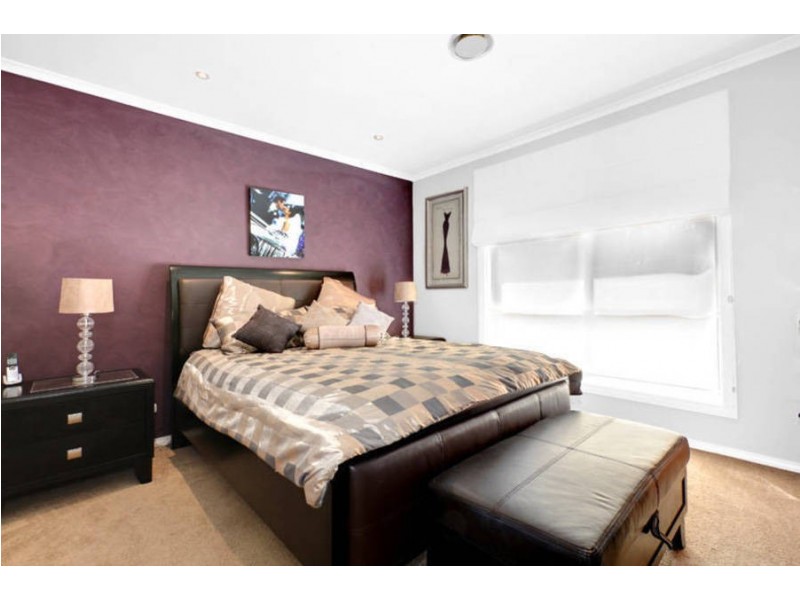 3 Birchmore Court, Taylors Lakes VIC 3038