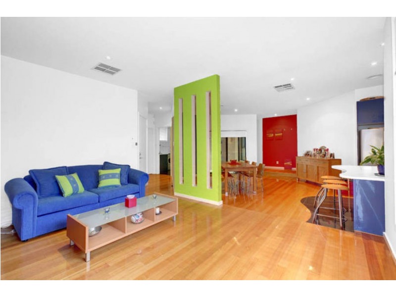 8 Darling Court, Taylors Hill VIC 3037