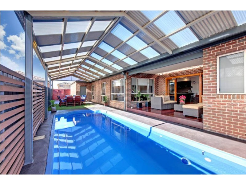 3 Cumberland Grove, Taylors Hill VIC 3037