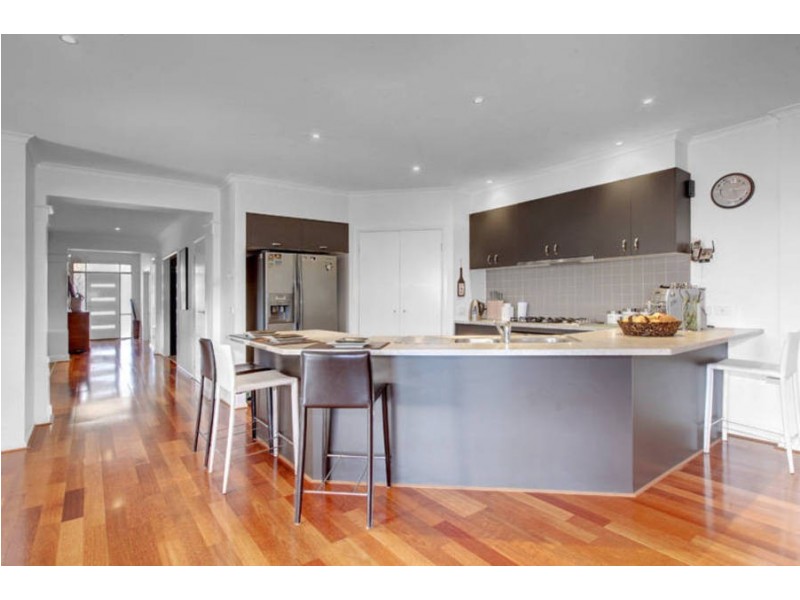 3 Cumberland Grove, Taylors Hill VIC 3037