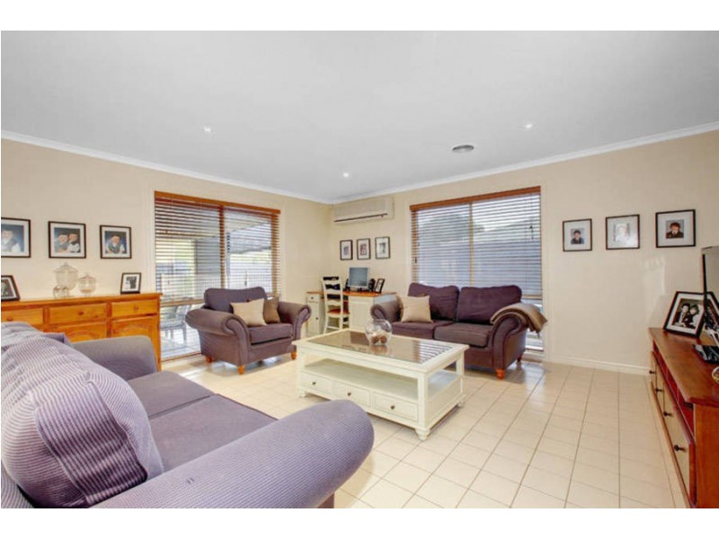 13 Erin Street, Hillside VIC 3037