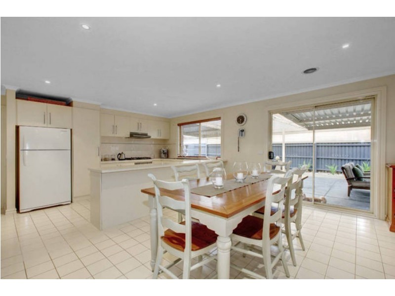 13 Erin Street, Hillside VIC 3037