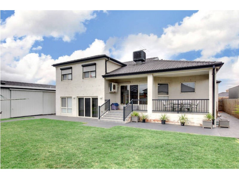 5 Rushcutters Place, Taylors Hill VIC 3037