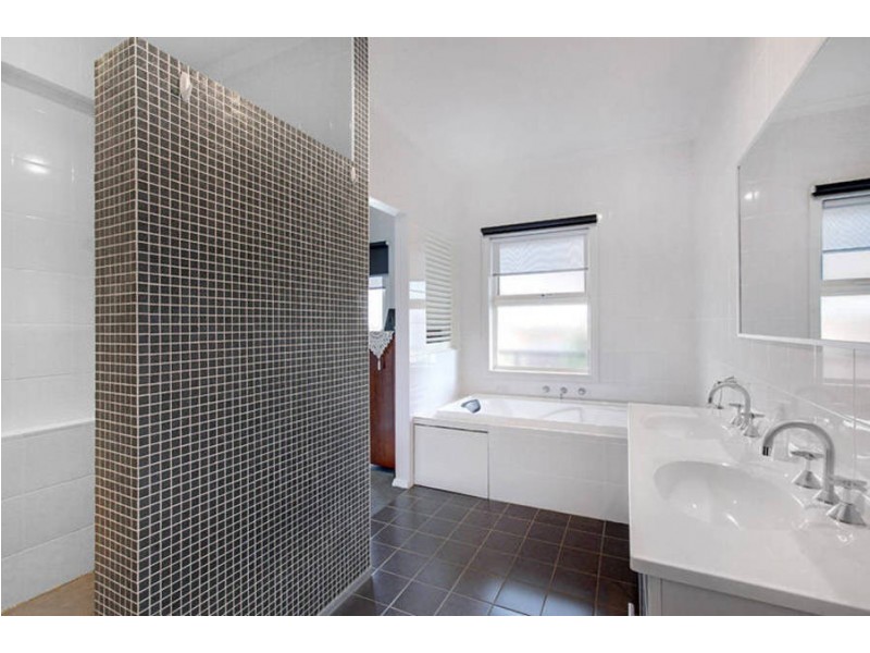 5 Rushcutters Place, Taylors Hill VIC 3037