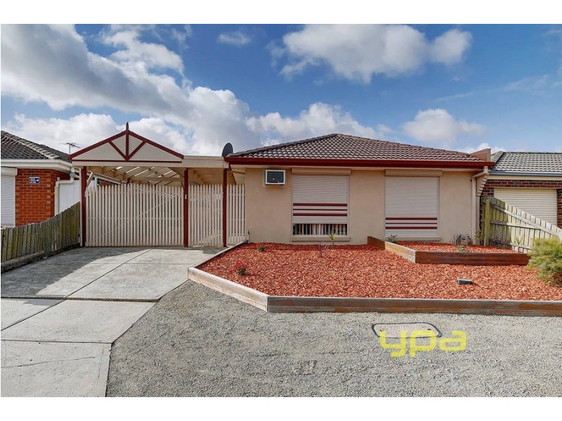 8 Shale Court, Delahey VIC 3037