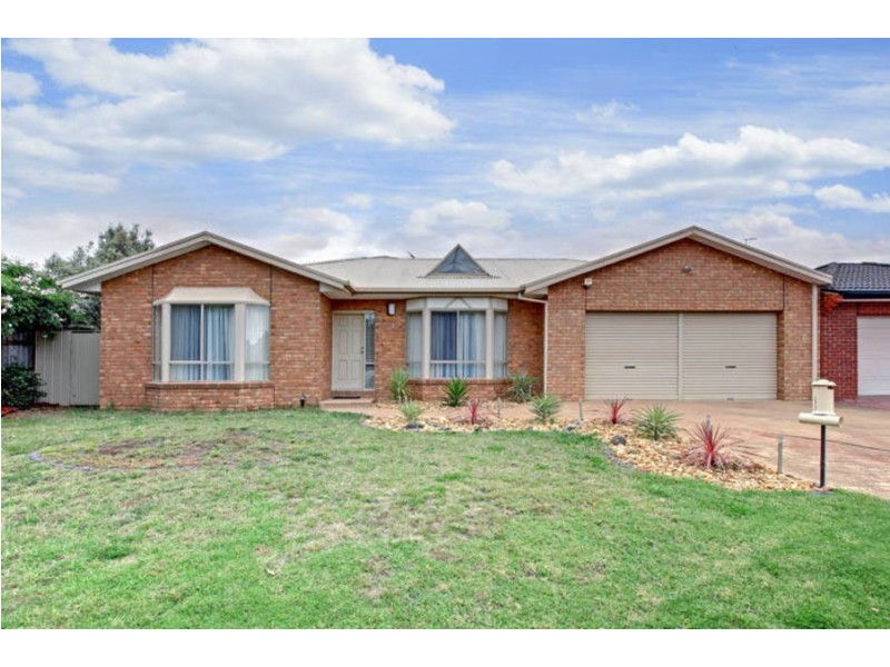 17 Stables Place, Sydenham VIC 3037