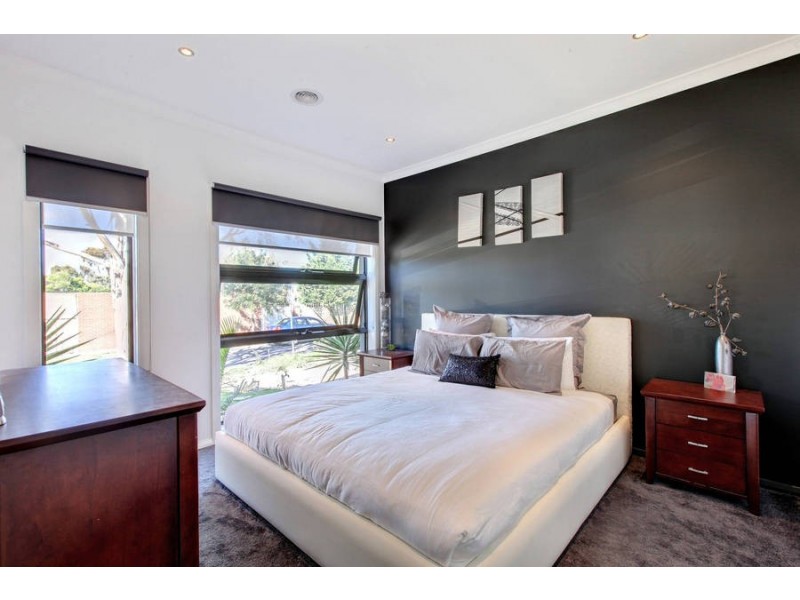 14 Chandos Street, Sydenham VIC 3037