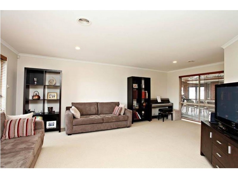 2 Sharpe Street, Hillside VIC 3037