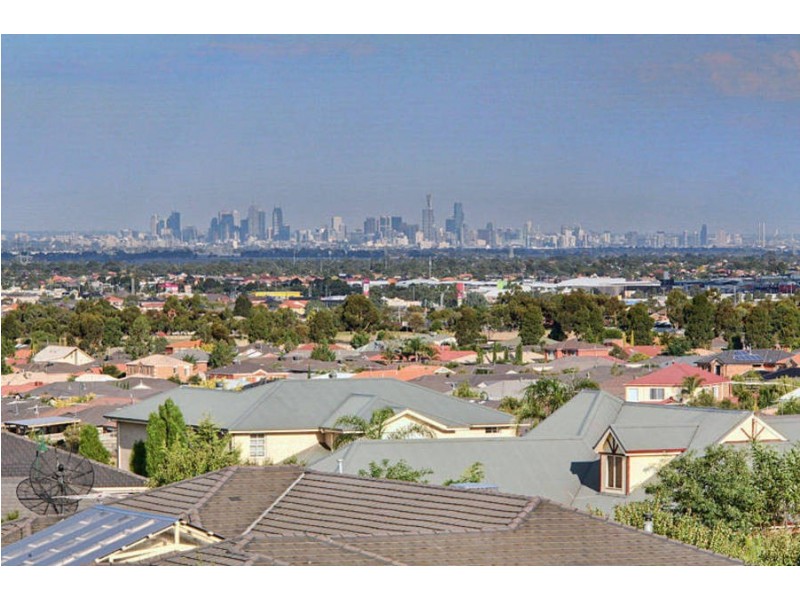 6 Purley Court, Hillside VIC 3037